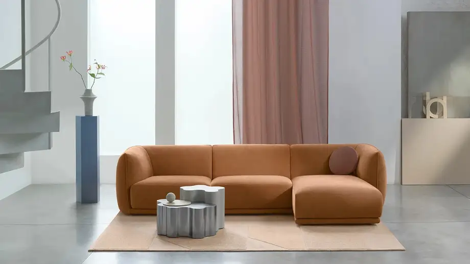 Saba Vela Piping Sofa