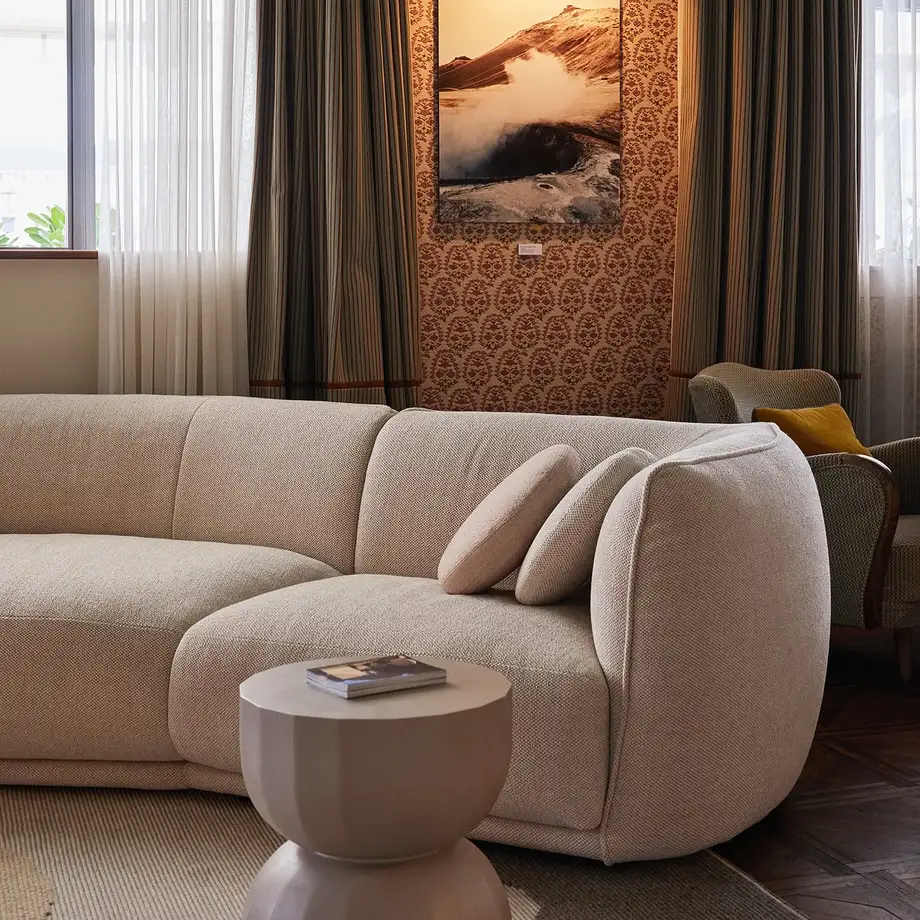 Saba Vela Piping Sofa
