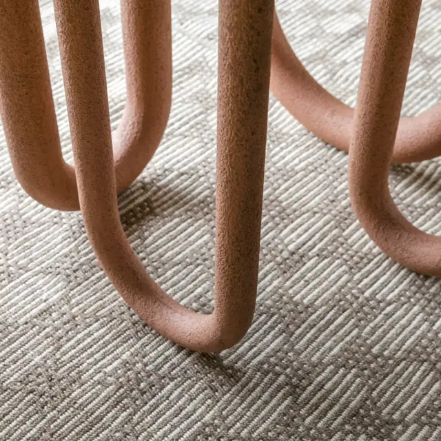 Mogg Medusa Table