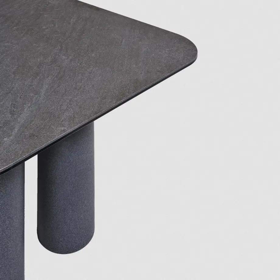 Qeeboo Toto Table