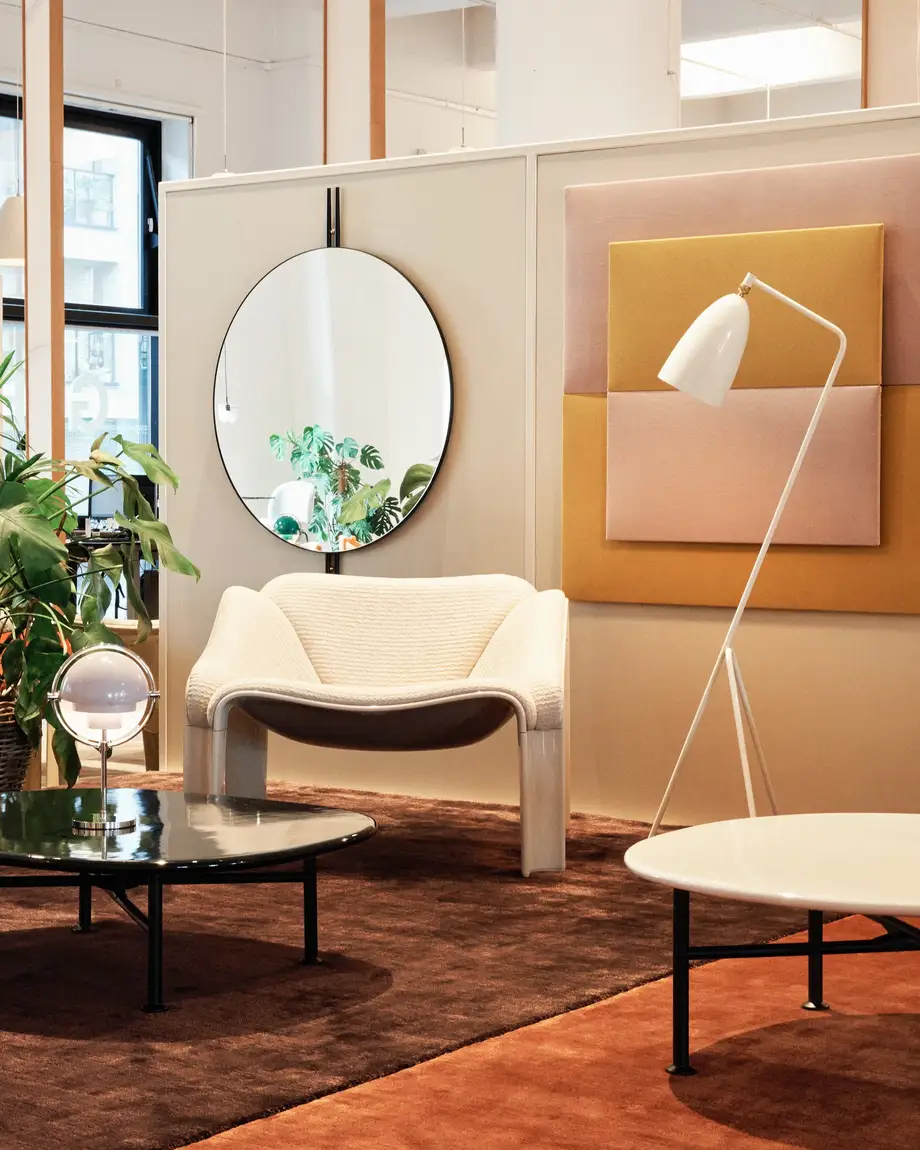 Gubi F300 Lounge Chair