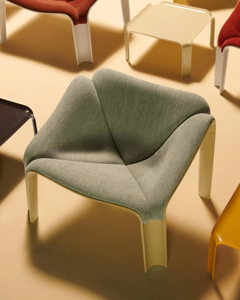Gubi T877 Side Table