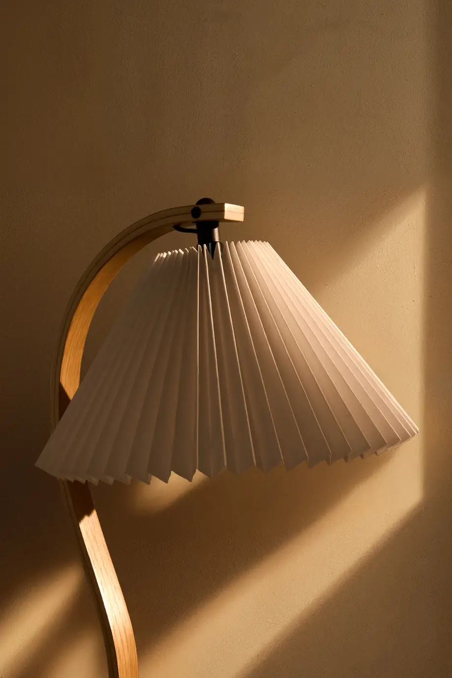 Gubi Timberline Table Lamp