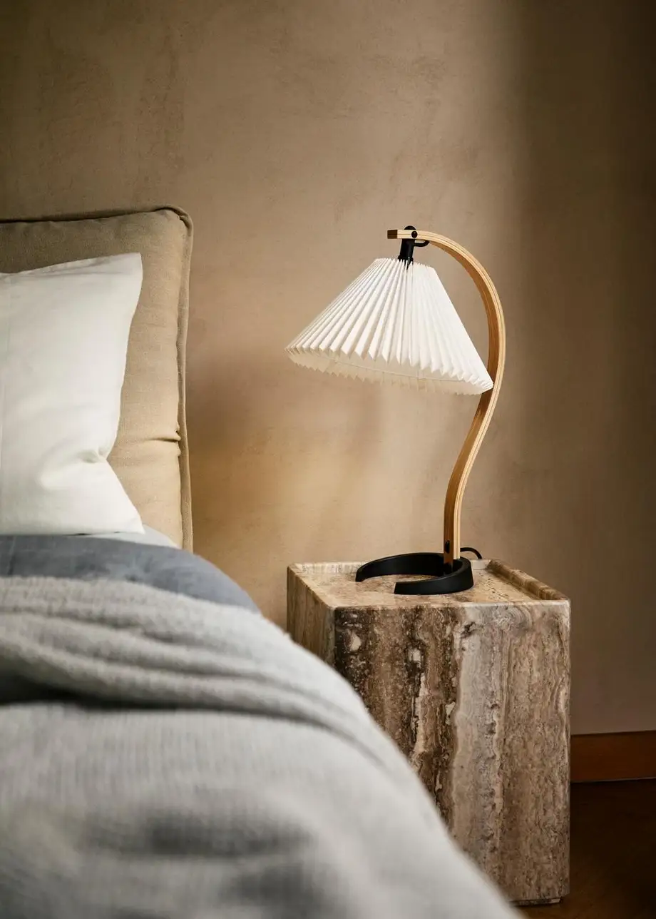 Gubi Timberline Table Lamp