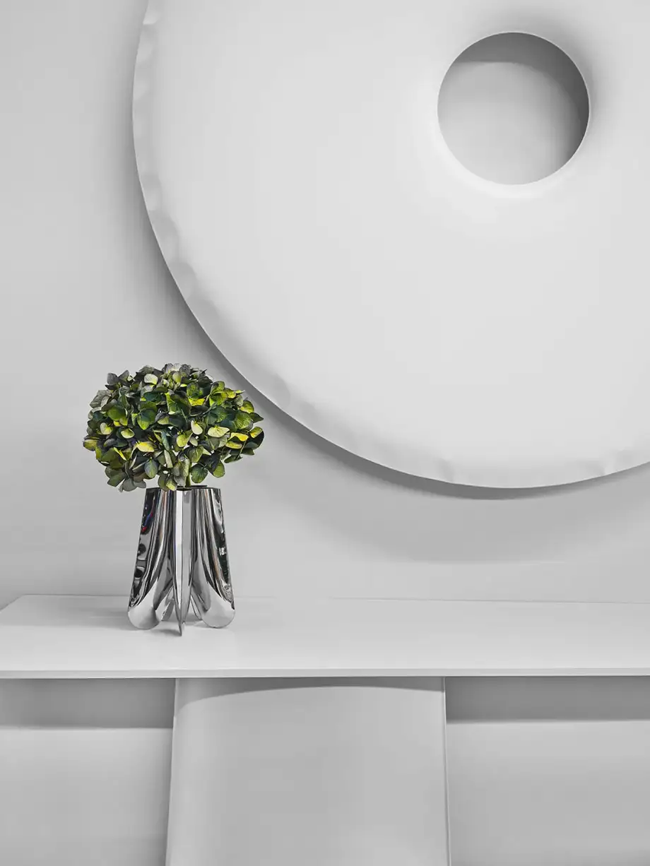 Zieta Rotation Vase