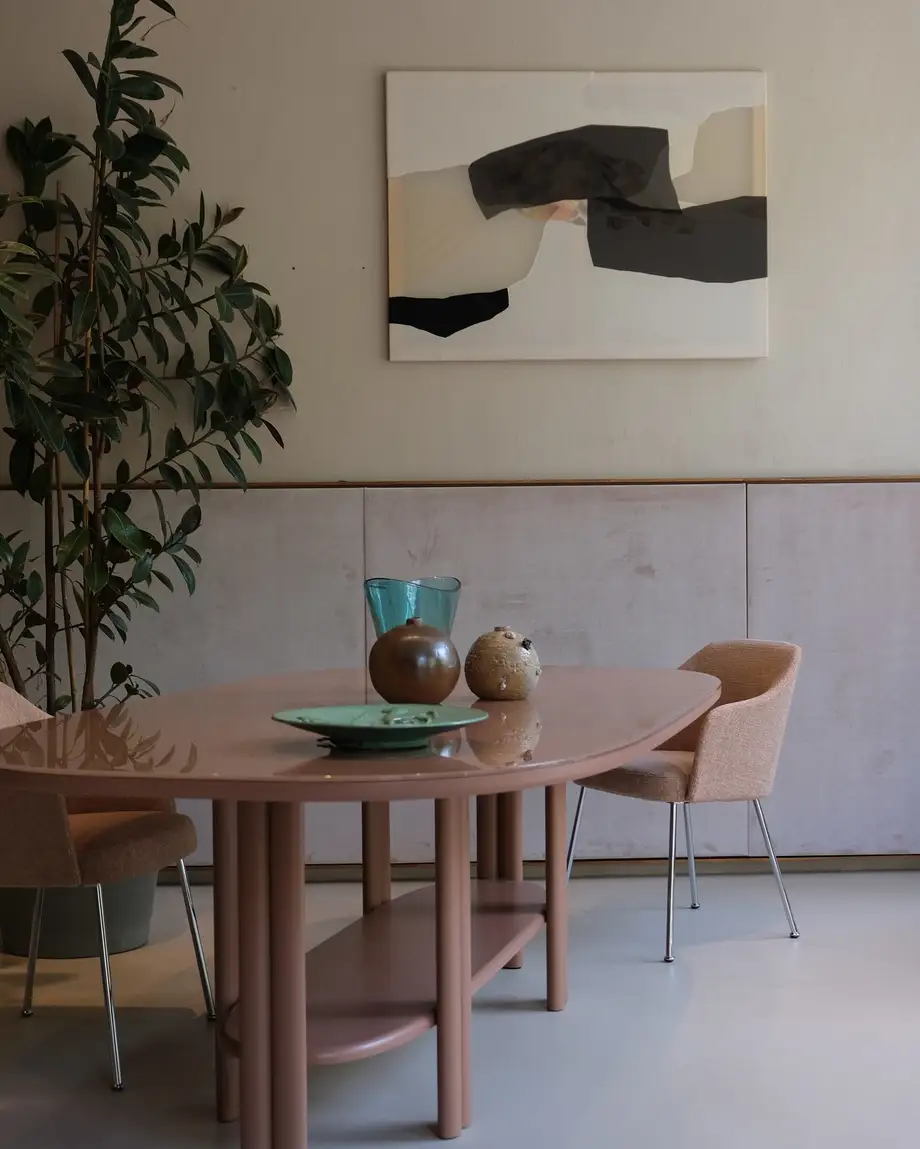 Saba Anam Table
