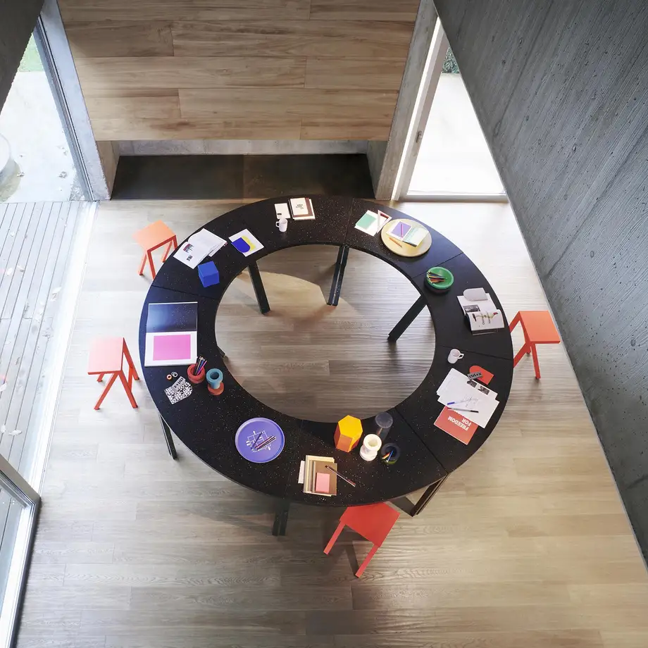Magis Bureaurama Table