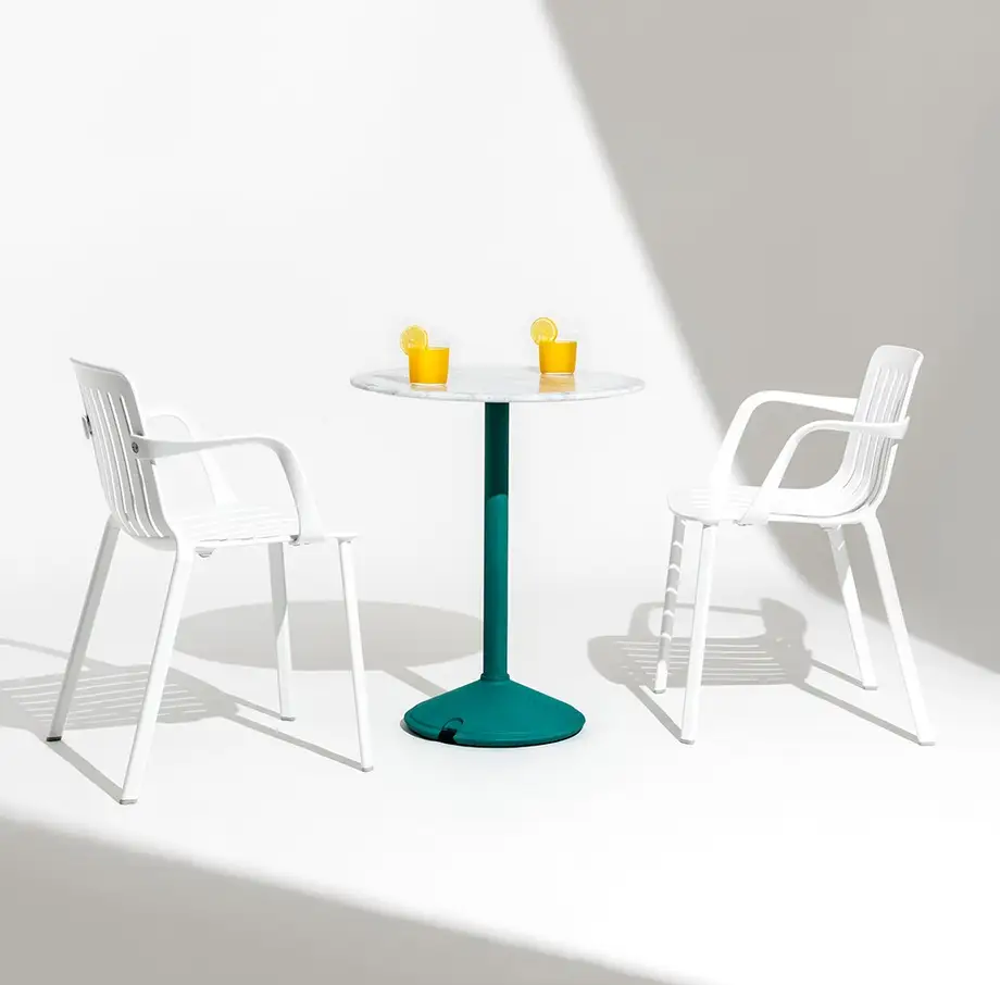 Magis Brut Bistrot Table