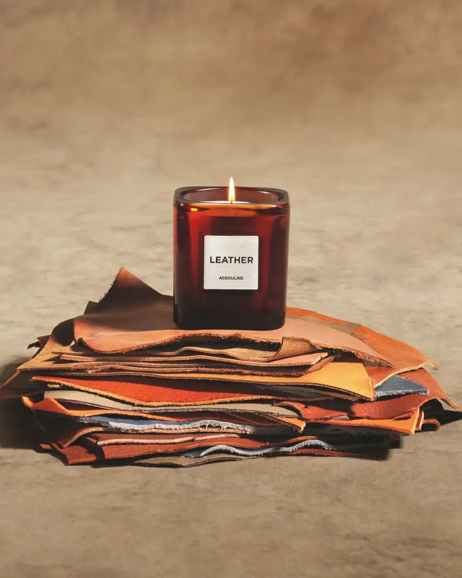 Library Candle Leather - Library Collection