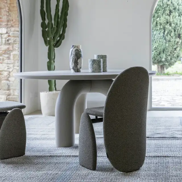 Mogg Lunee Chair