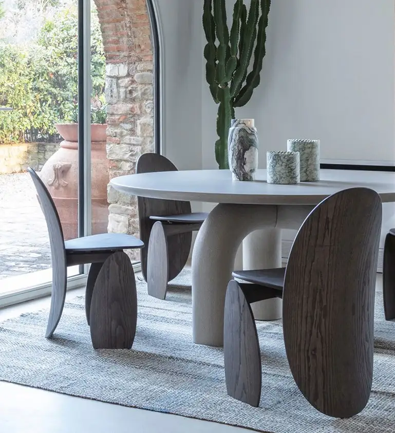 Mogg Lunee Chair