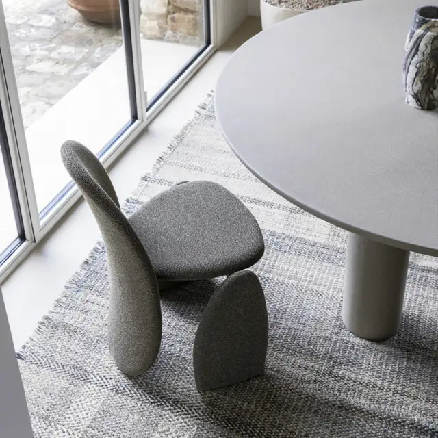 Mogg Lunee Chair