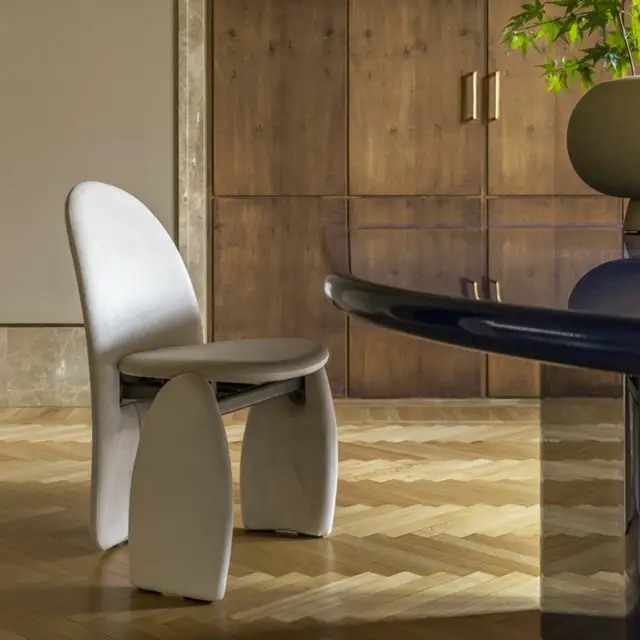 Mogg Lunee Chair