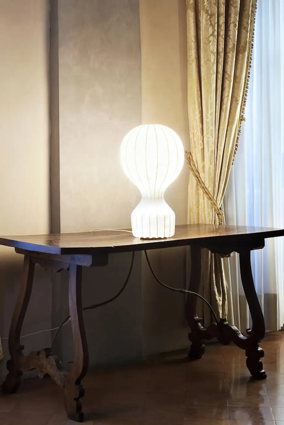 Flos Gatto Table Lamp