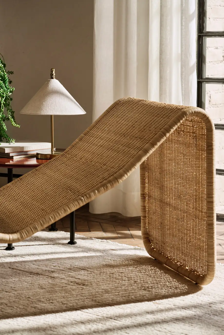Gubi P3S Chaise Longue