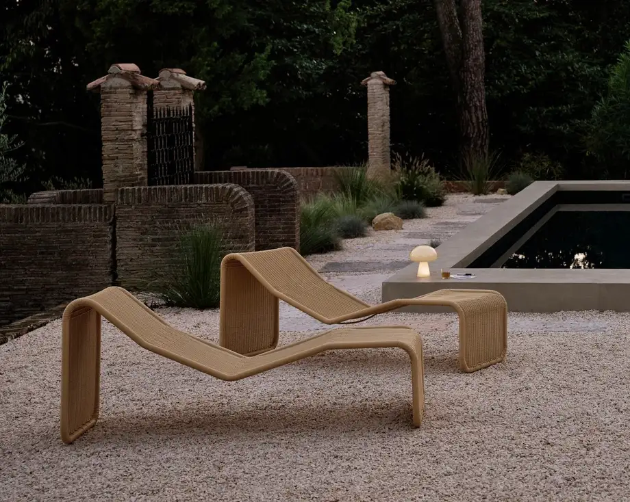 Gubi P3S Chaise Longue Outdoor