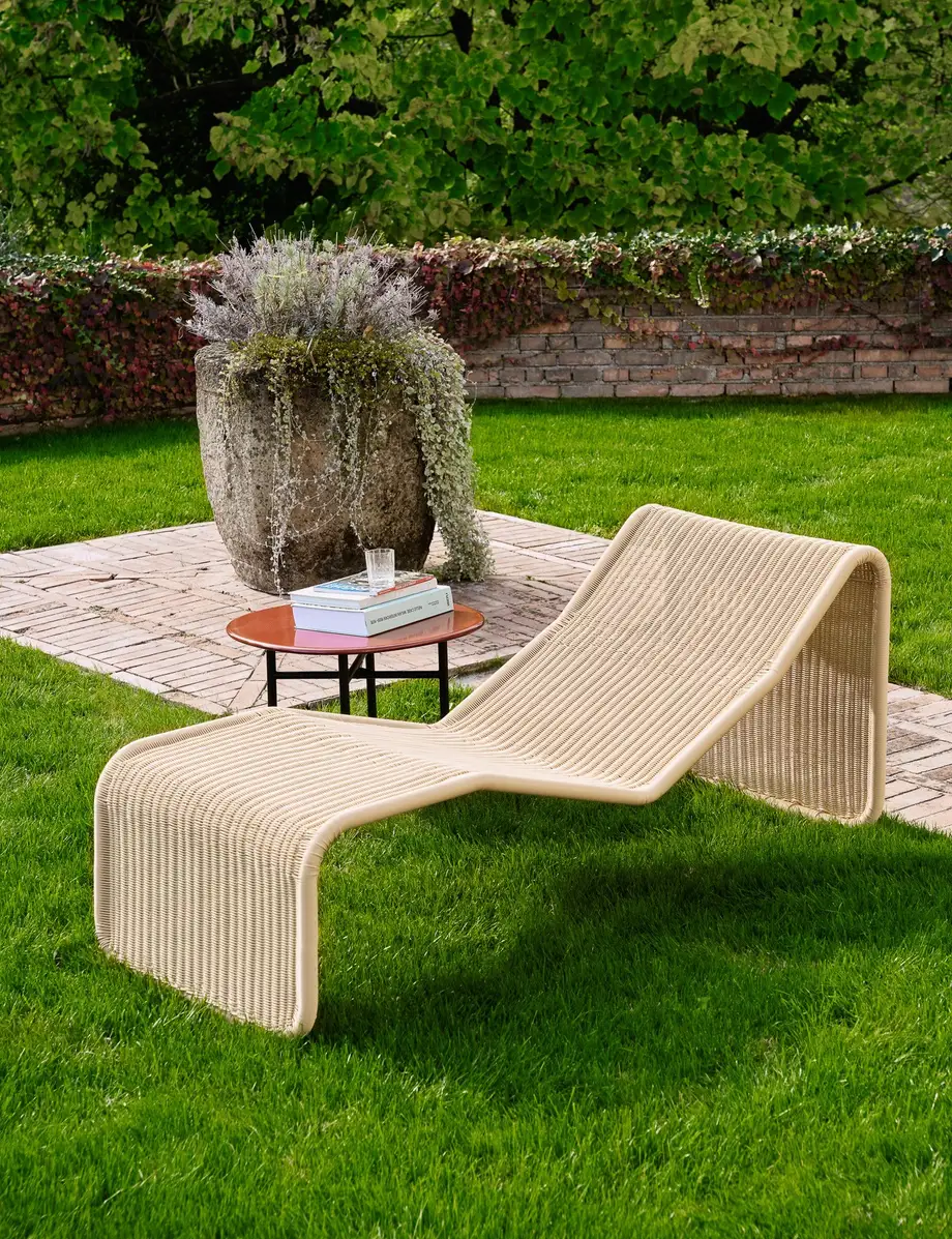 Gubi P3S Chaise Longue Outdoor