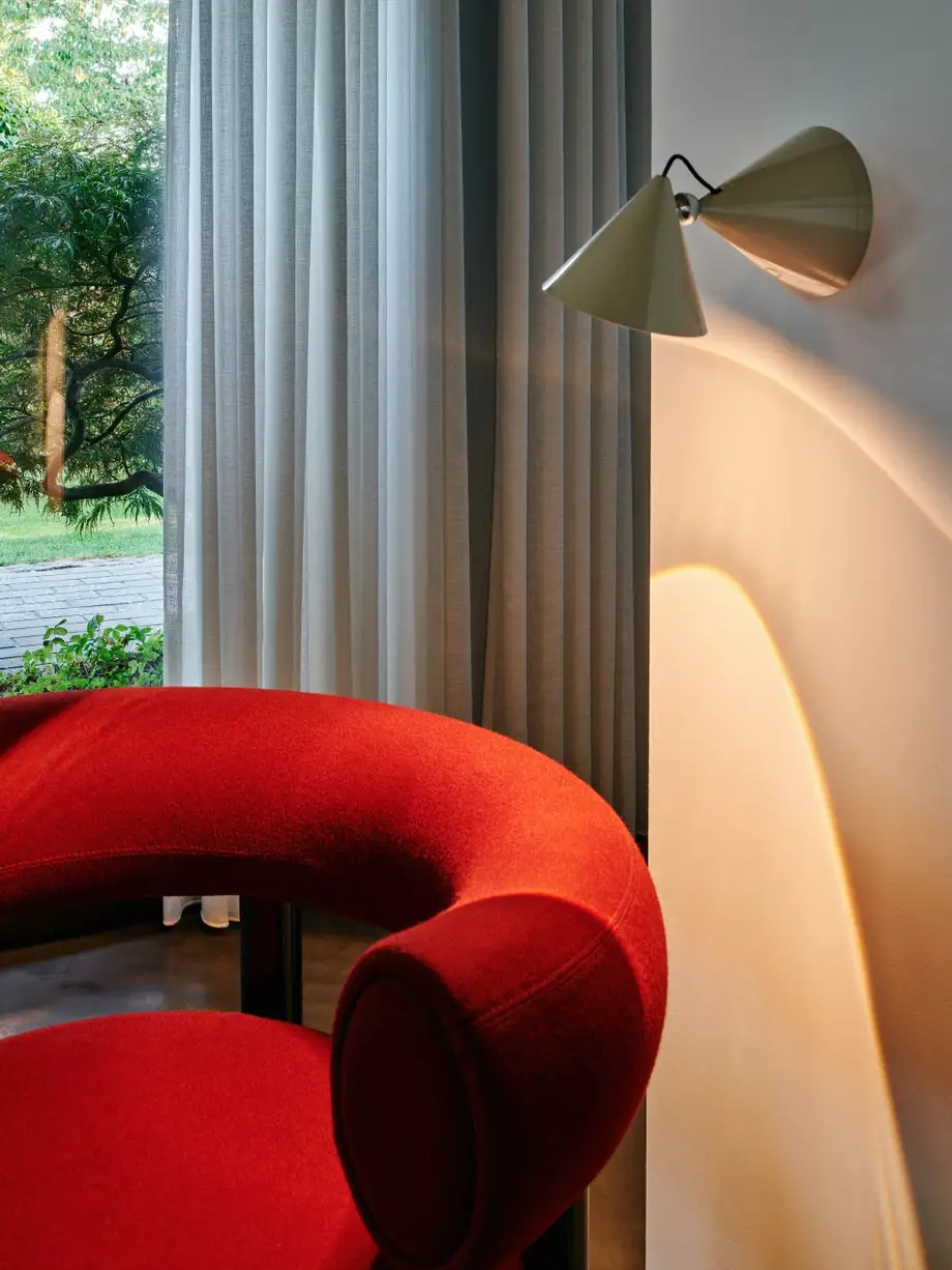 Tom Dixon Pose Surface Led