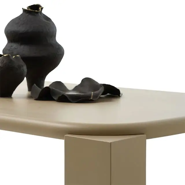 Mogg Hero Table