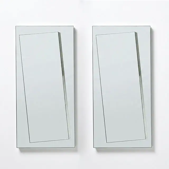 Mogg Layers Mirror