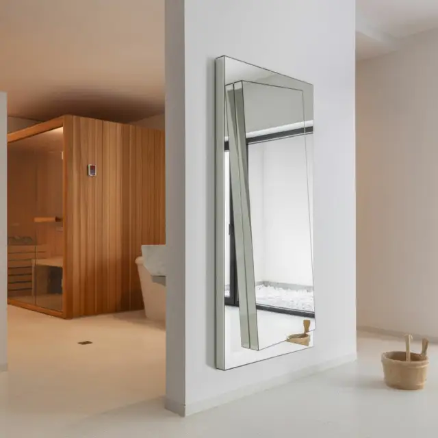 Mogg Layers Mirror