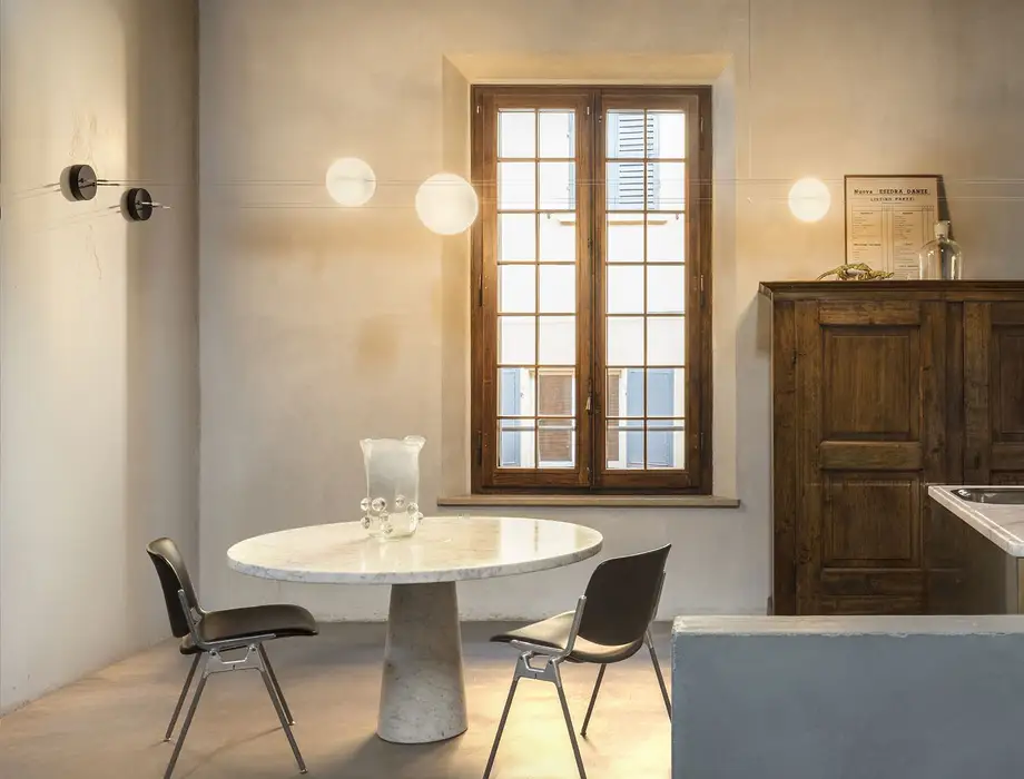 Mogg Orbit Wall-to-Wall Lamp
