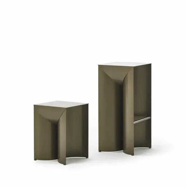 Mogg Uccio Stool