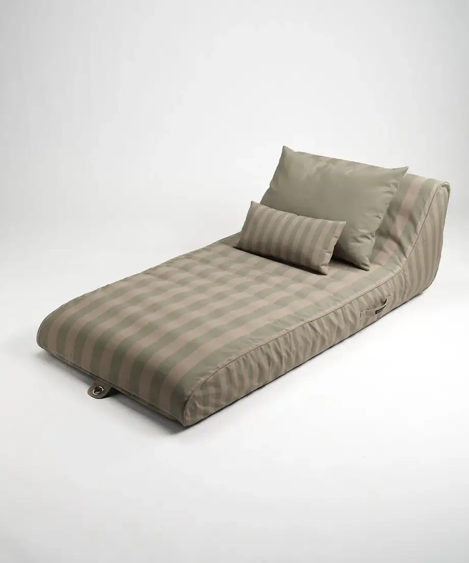 Garden Glory Inflatable Sun Lounger
