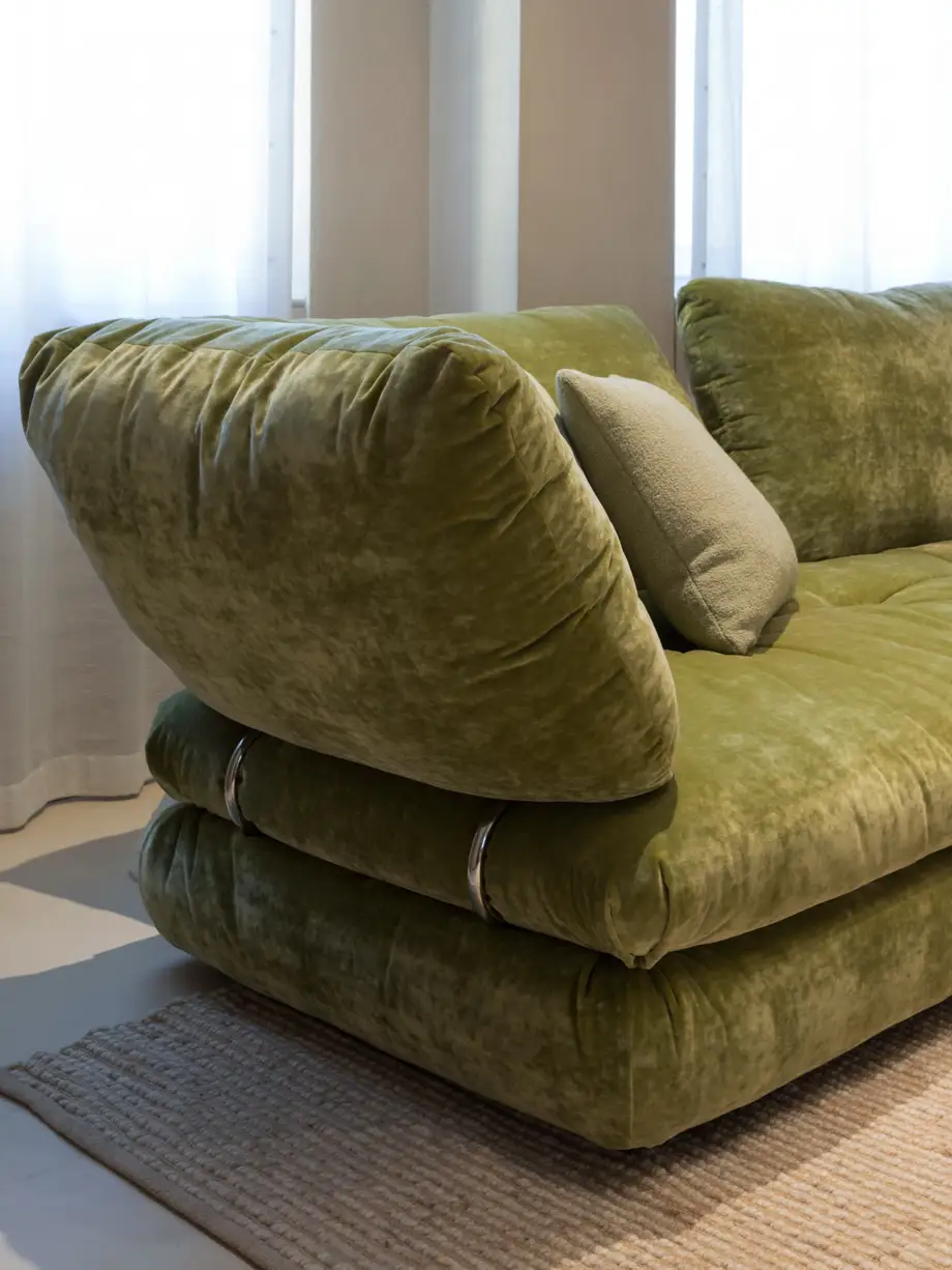 Saba Paso Doble Sofa