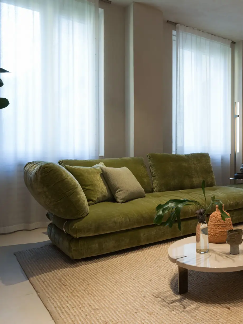 Saba Paso Doble Sofa