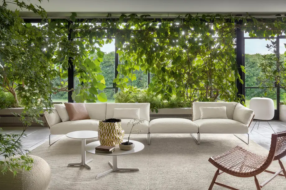 Saba New York Soleil Outdoor Modular Sofa