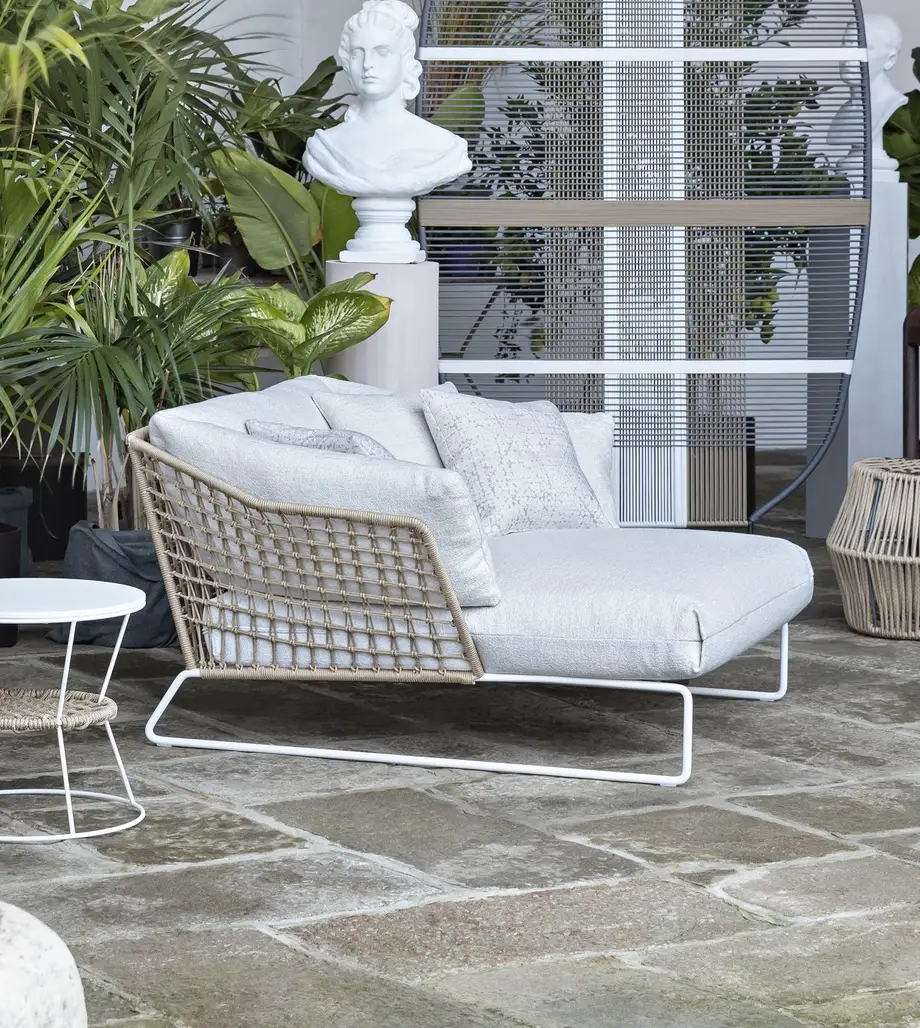 Saba New York Soleil Outdoor Lounge Armchair