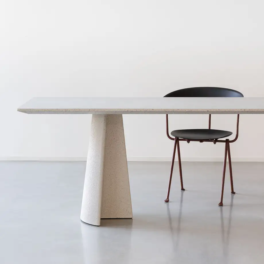 Magis Ancora Table