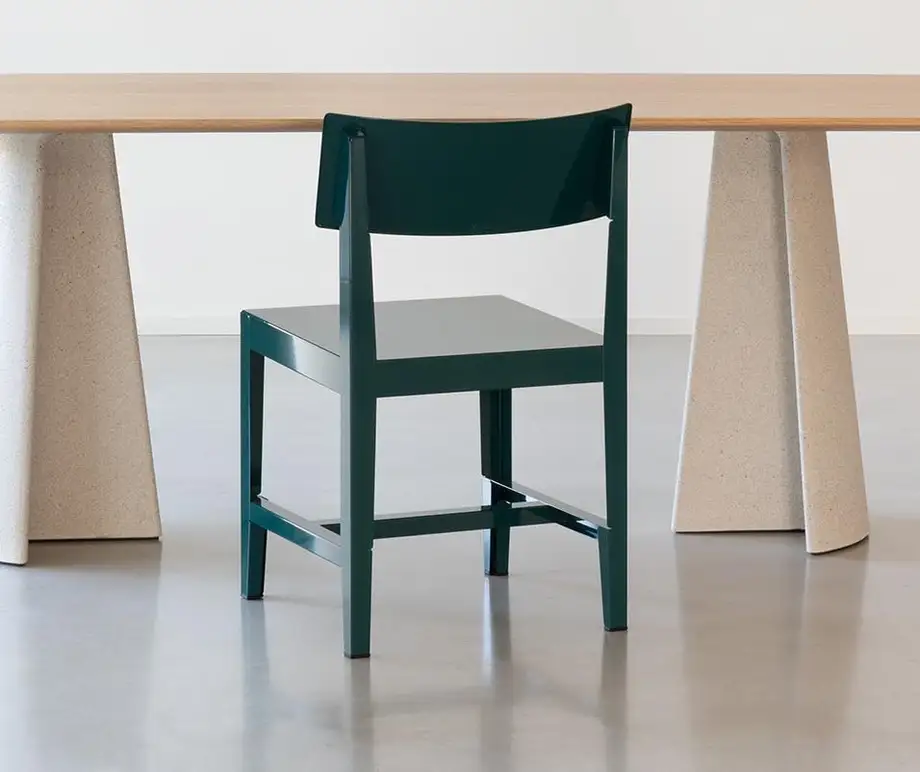 Magis Bishop Chair