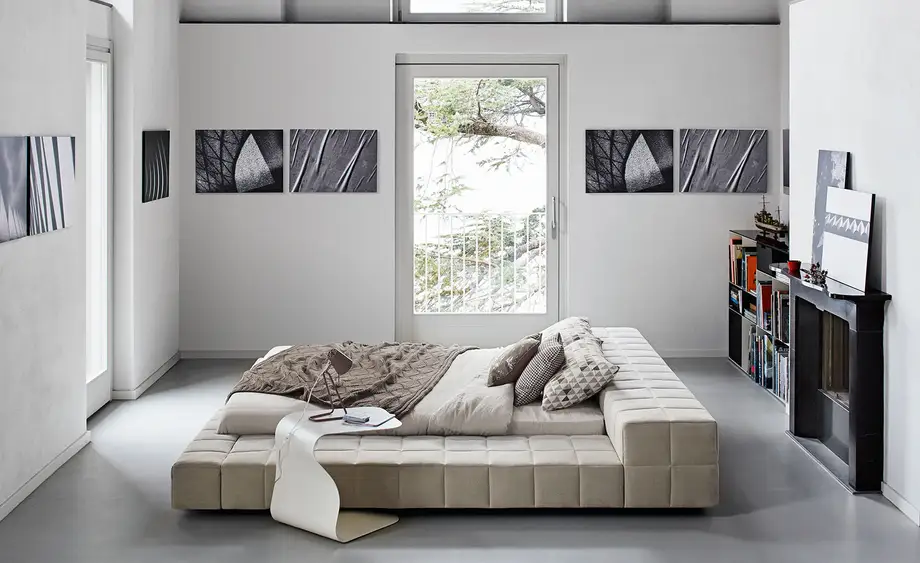 Bonaldo Squaring Bed