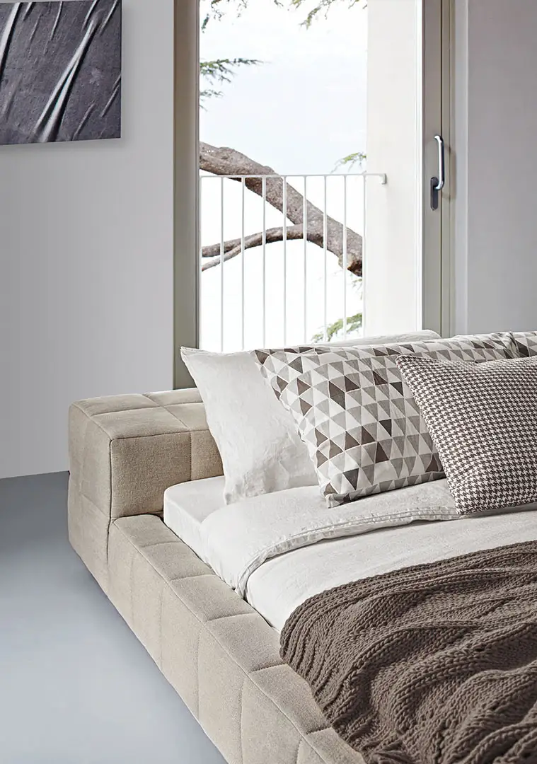 Bonaldo Squaring Bed