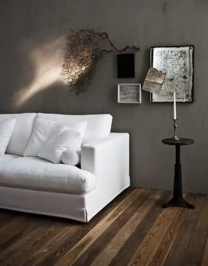 Saba Karma Sofa