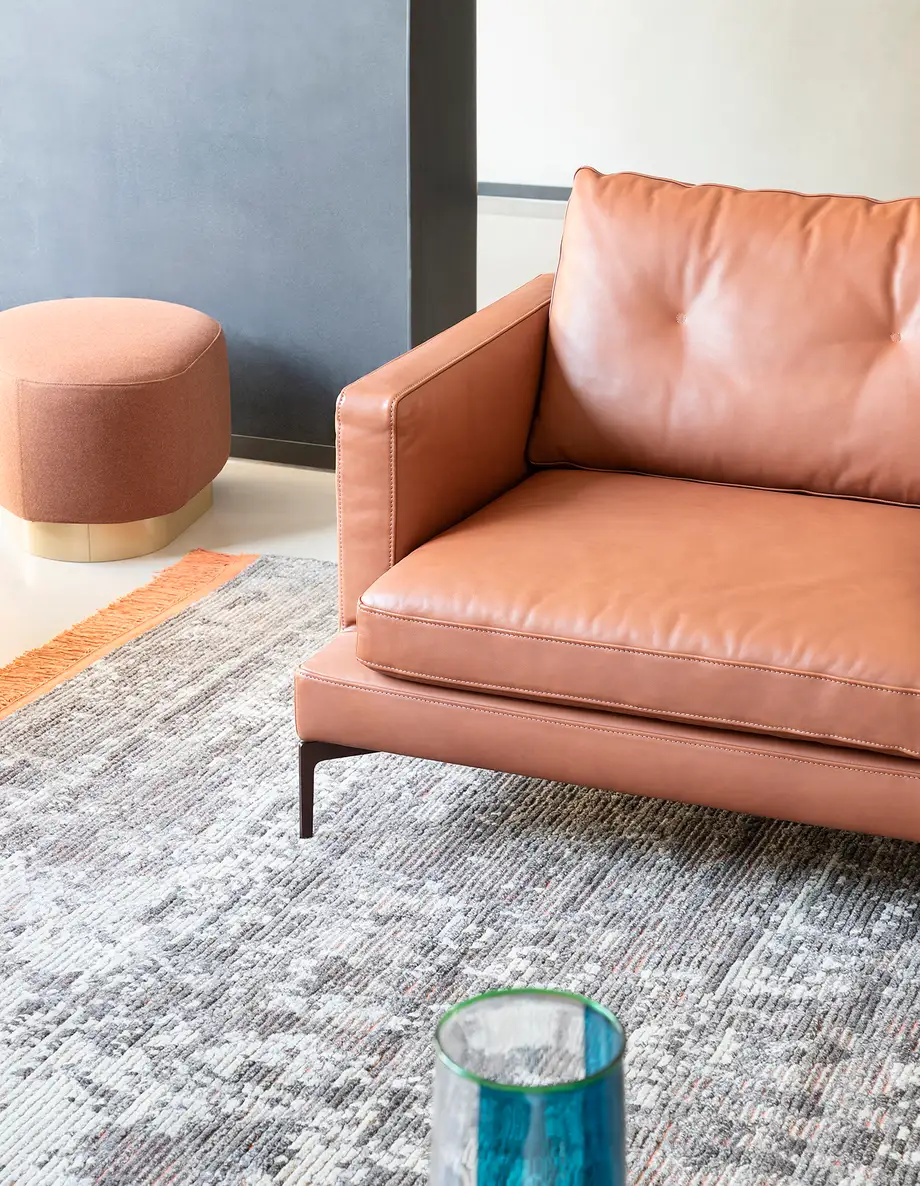 Saba Essentiel Sofa
