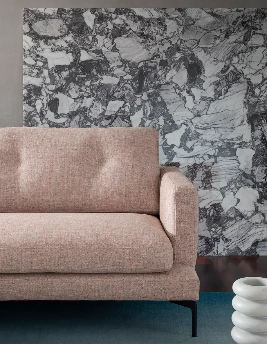 Saba Essentiel Sofa