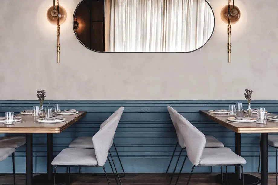 Saba New York Chair