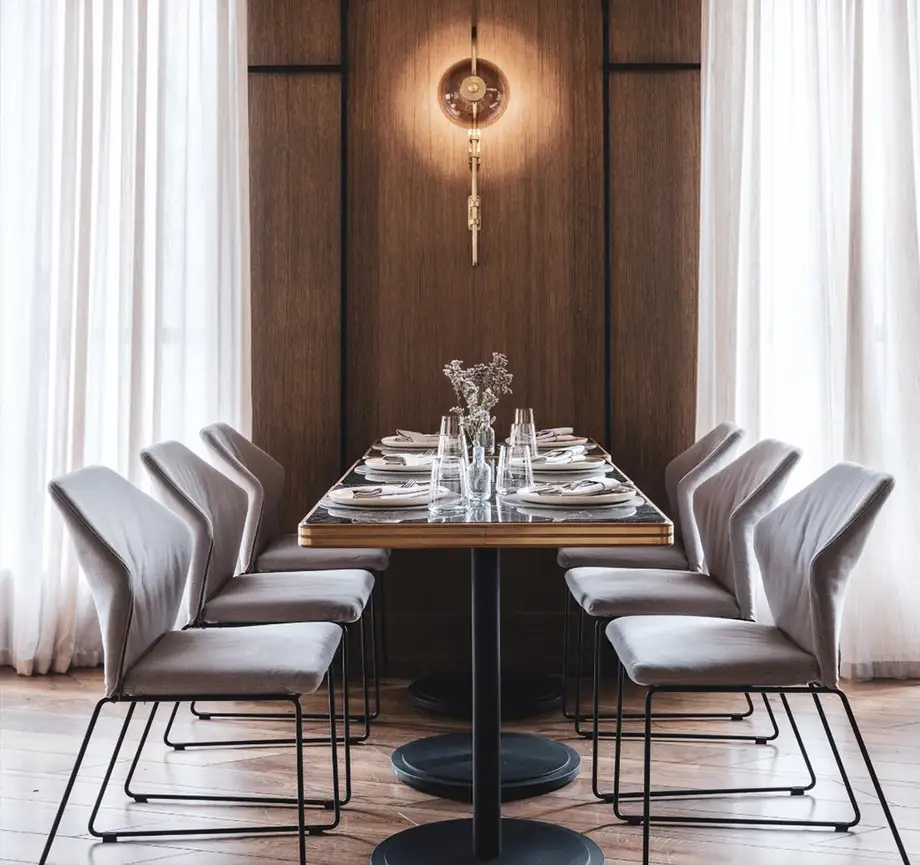 Saba New York Chair