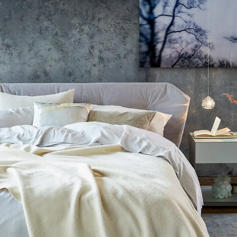 Saba New York Bed