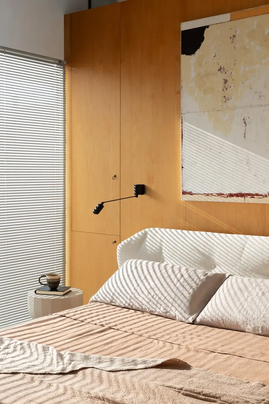 Saba New York Bed