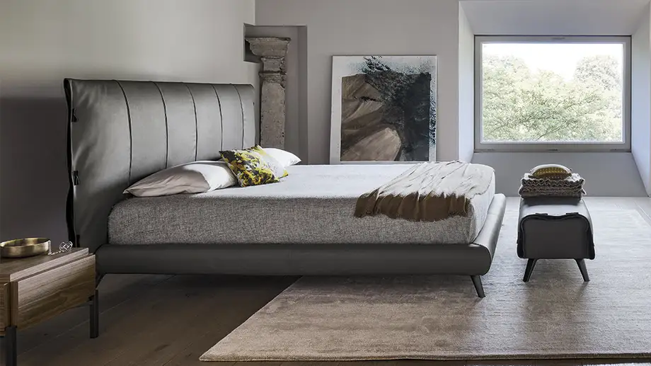 Bonaldo Cuff Bed