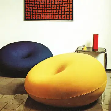 Gufram Detecma Pouf