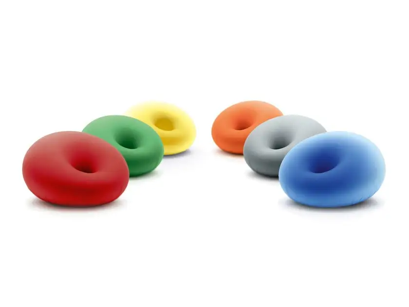 Gufram Detecma Pouf