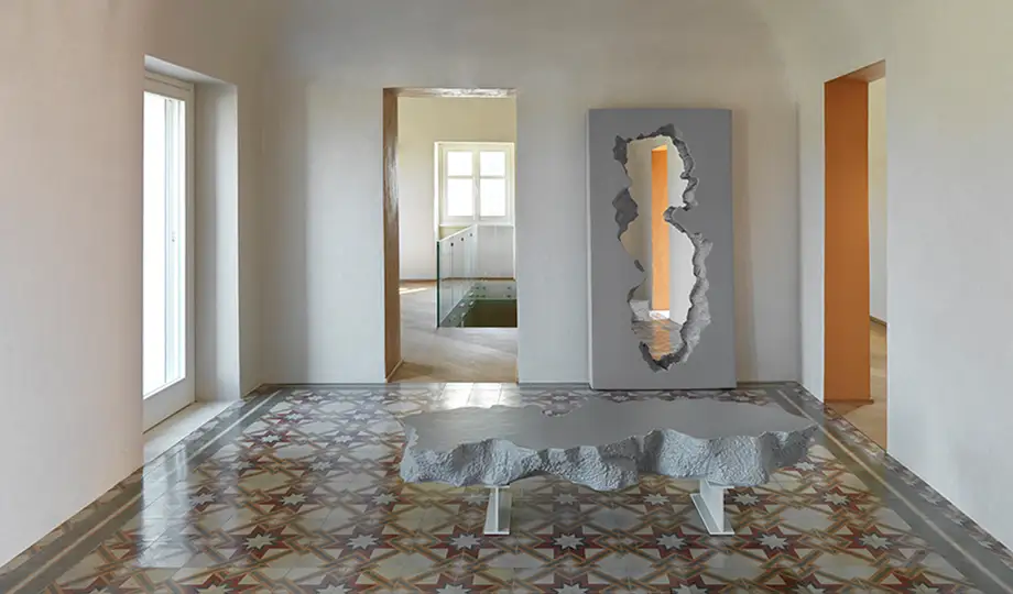 Gufram Broken Mirror