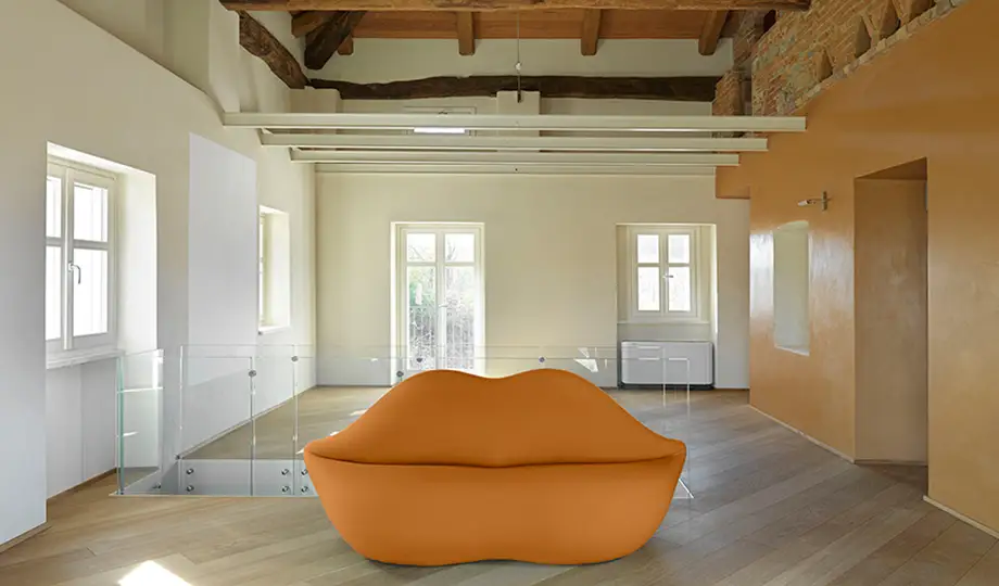 Gufram Bocca Sofa