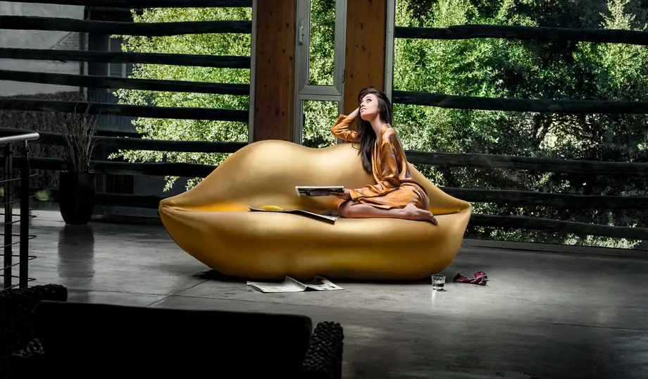 Gufram Bocca Sofa