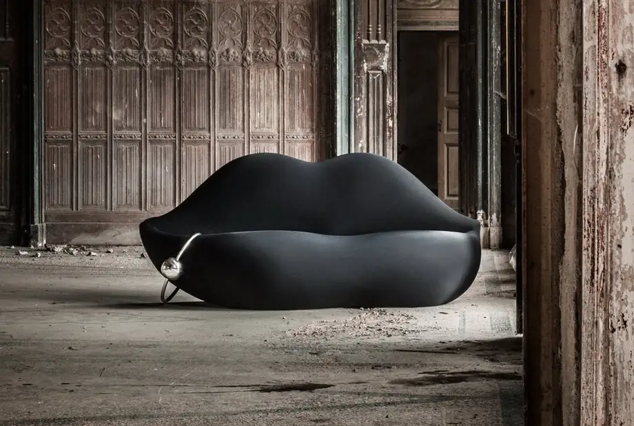 Gufram Bocca Sofa